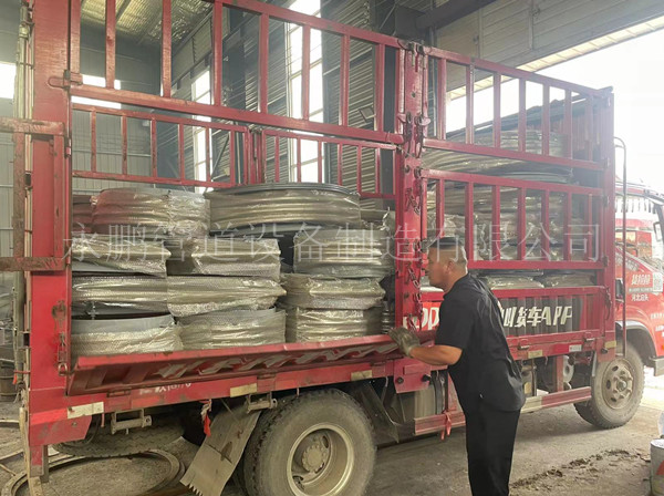 管道膨脹節裝車